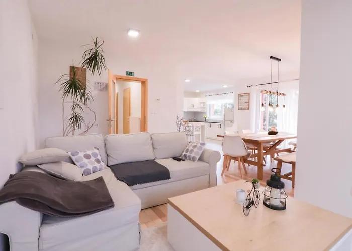 House Eden With Mountain Views Bled