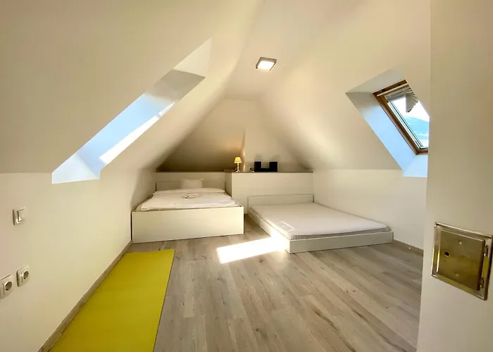 House Eden With Mountain Views * Bled